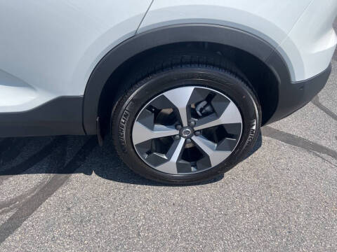 2026 Volvo XC40 B5 Plus