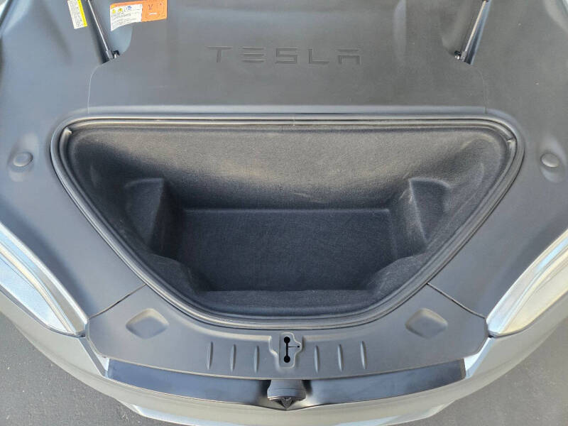 2016 Tesla Model S 75D