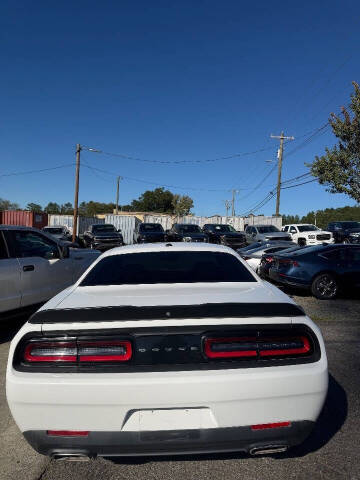 2019 Dodge Challenger SXT