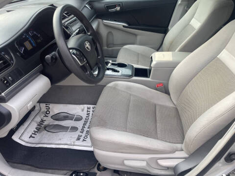 2012 Toyota Camry Hybrid LE