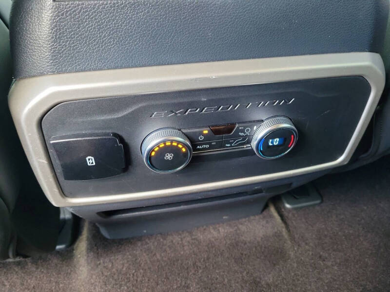 2023 Ford Expedition XLT