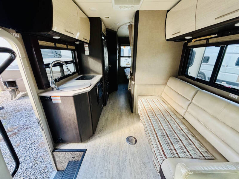 2017 Thor Motor Coach Compass 23TB