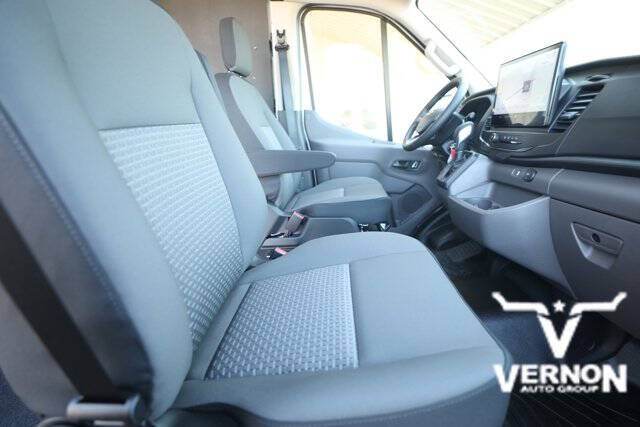 2025 Ford Transit 250