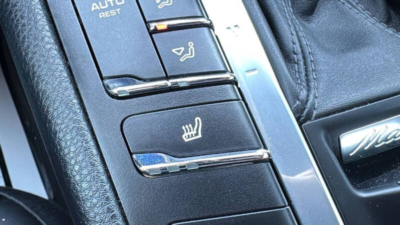 2016 Porsche Macan S