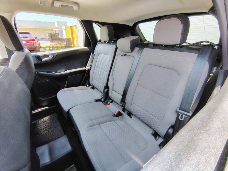 2021 Ford Escape SE