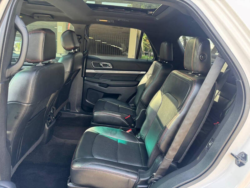 2016 Ford Explorer Sport