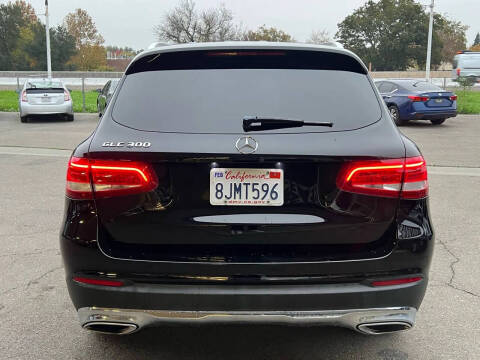 2017 Mercedes-Benz GLC GLC 300