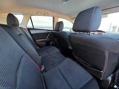 2012 Mazda MAZDA3 i Touring