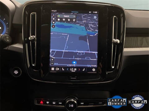 2025 Volvo XC40 B5 Plus Bright Theme