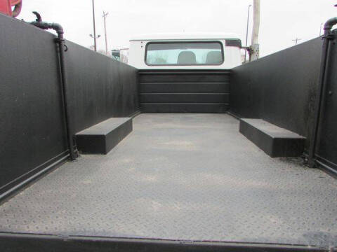 2001 International 4700