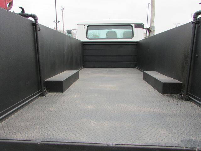 2001 International 4700