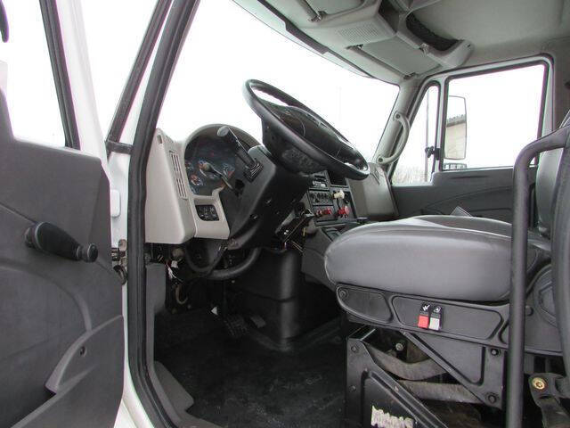 2009 International WorkStar 7400