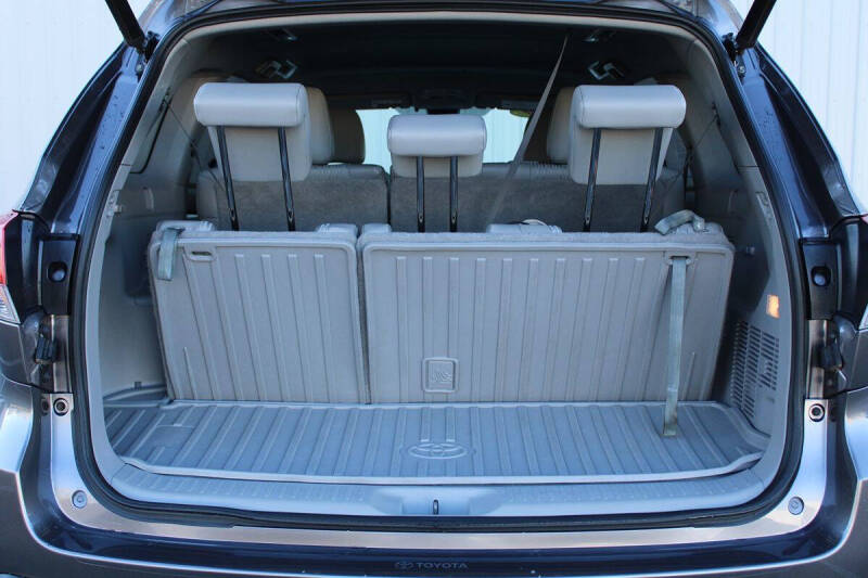 2019 Toyota Highlander LE Plus