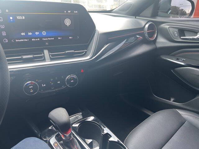 2025 Chevrolet Trax RS