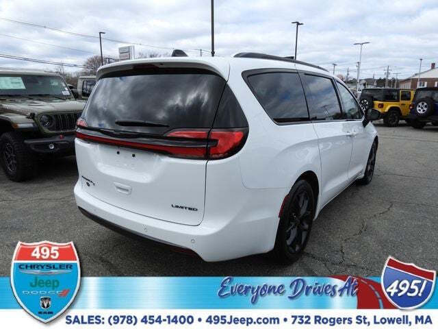 2025 Chrysler Pacifica Limited