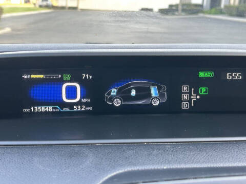 2016 Toyota Prius Three