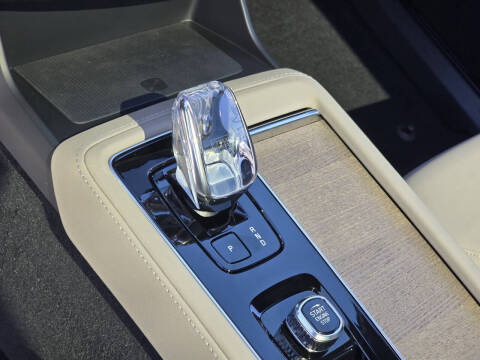 2026 Volvo XC90 B5 Core