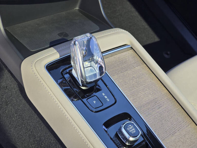 2026 Volvo XC90 B5 Core