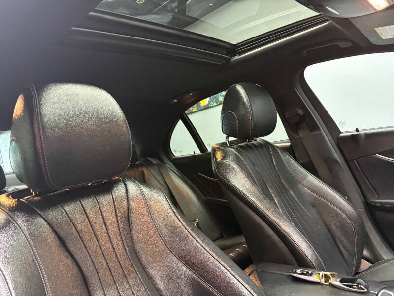 2019 Mercedes-Benz E-Class E 300