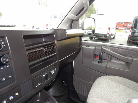 2022 Chevrolet Express 2500