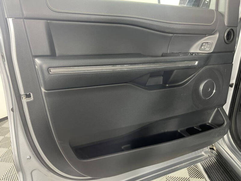 2023 Ford Expedition MAX XLT