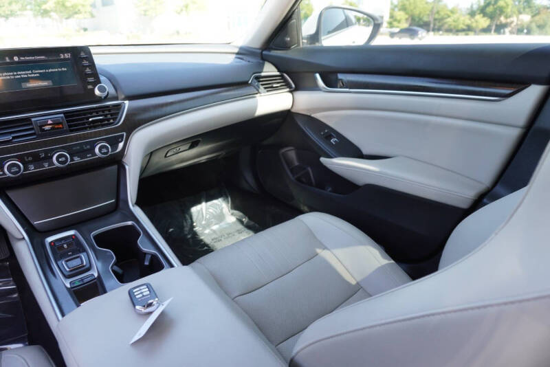 2018 Honda Accord EX-L w/Navi