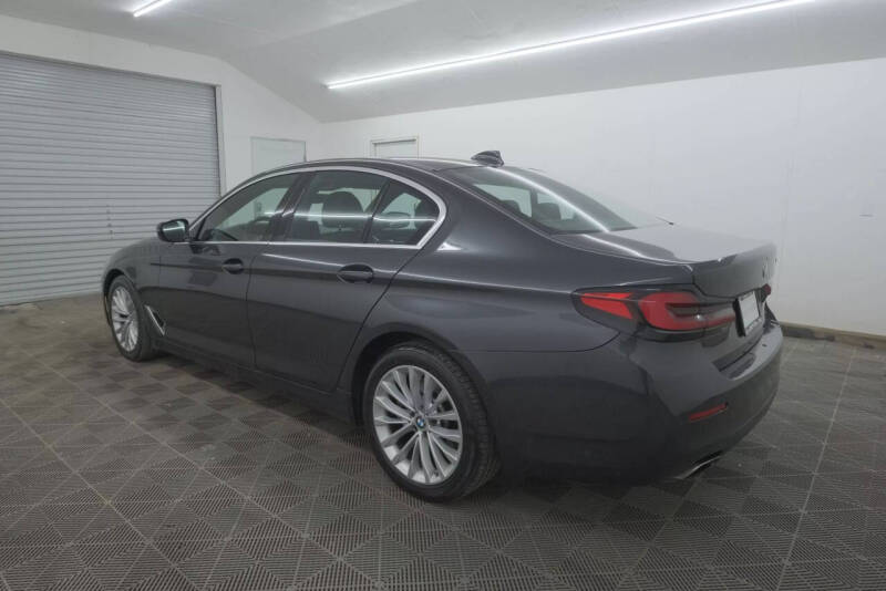 2021 BMW 5 Series 530i