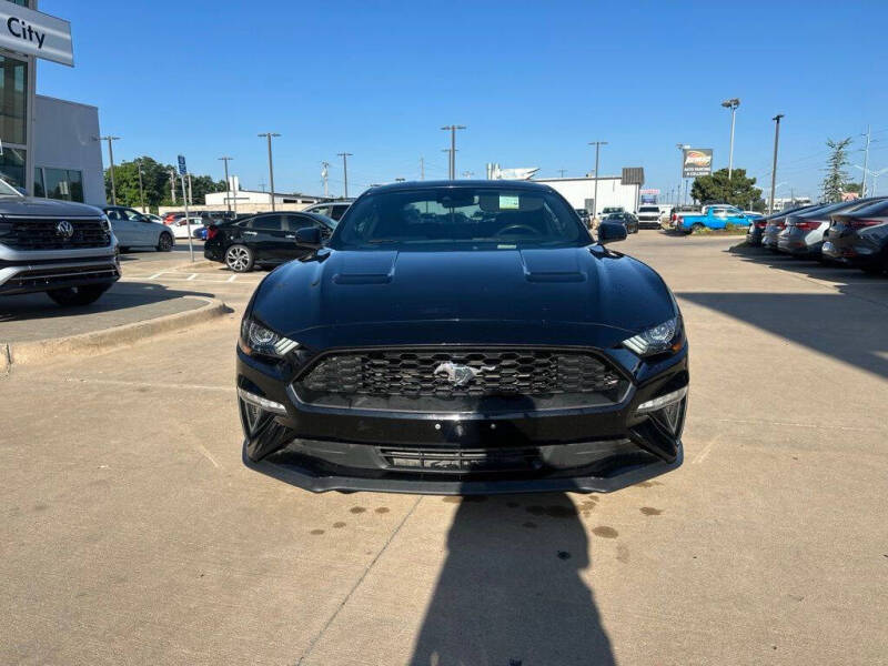 2021 Ford Mustang EcoBoost