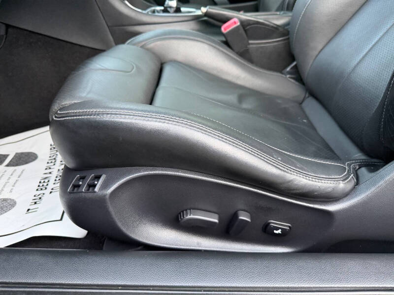 2014 Infiniti Q60 Coupe Sport