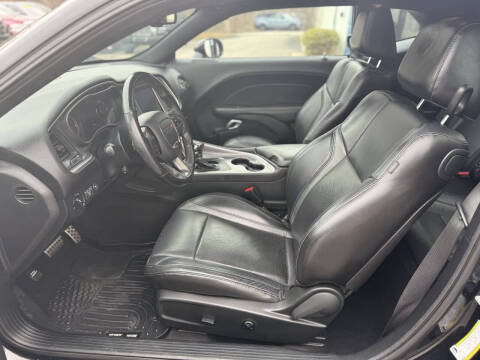 2019 Dodge Challenger SXT