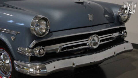 1954 Ford Crestline