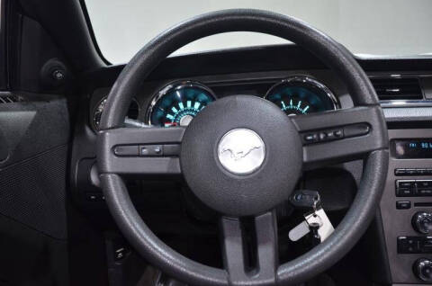 2012 Ford Mustang V6