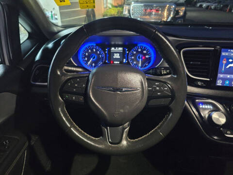 2020 Chrysler Pacifica Touring