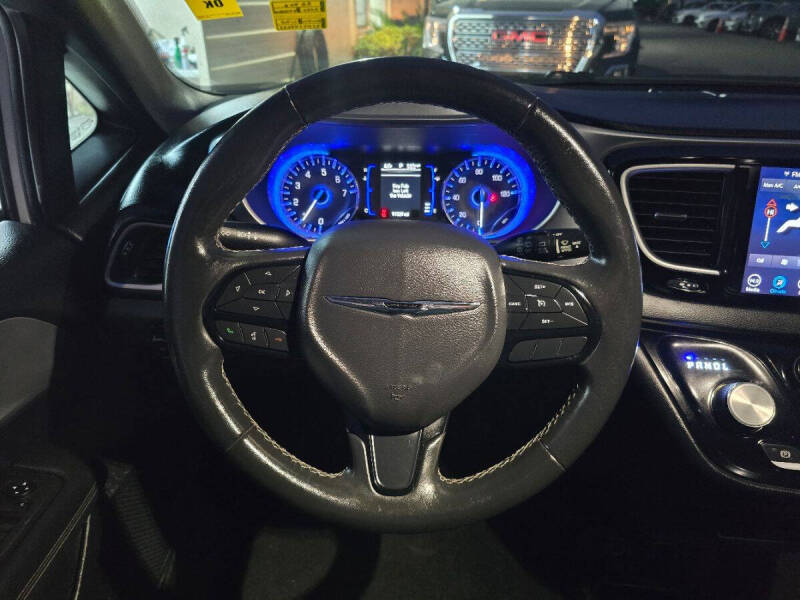 2020 Chrysler Pacifica Touring