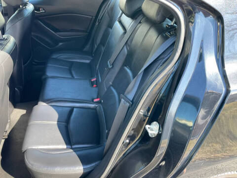 2018 Mazda MAZDA3 Touring