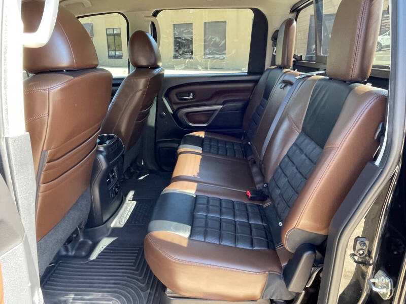 2017 Nissan Titan Platinum Reserve