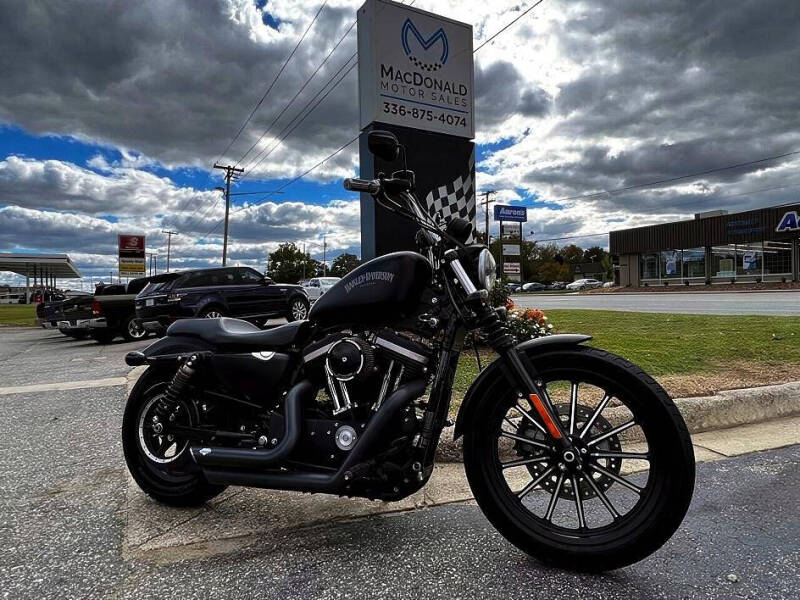 2015 Harley-Davidson XL883N