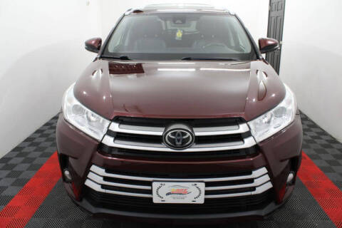 2017 Toyota Highlander SE