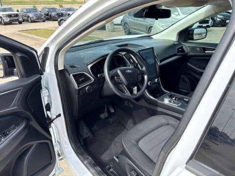 2022 Ford Edge SE