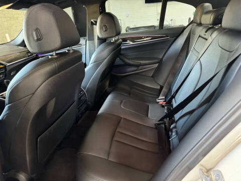 2018 BMW 5 Series 530i