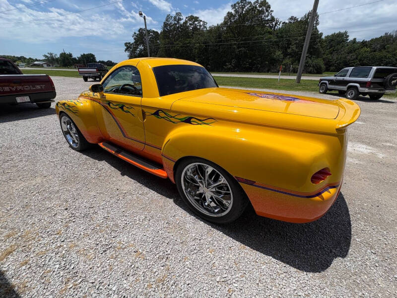 2004 Chevrolet SSR LS
