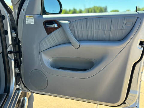 2000 Mercedes-Benz M-Class ML 320