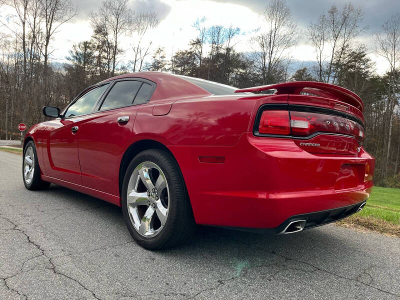 2011 Dodge Charger R/T photo 5