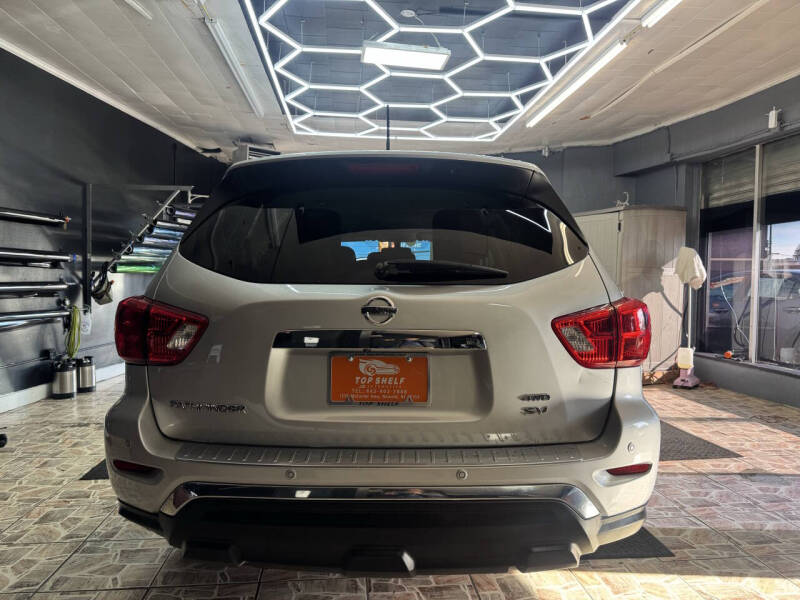 2017 Nissan Pathfinder SV