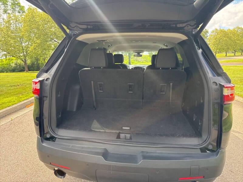 2021 Chevrolet Traverse LT Leather
