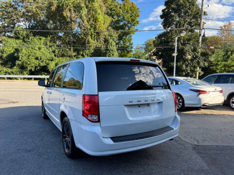 2015 Dodge Grand Caravan SE