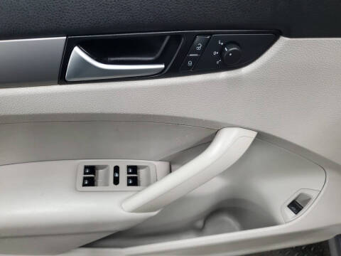 2015 Volkswagen Passat 1.8T S