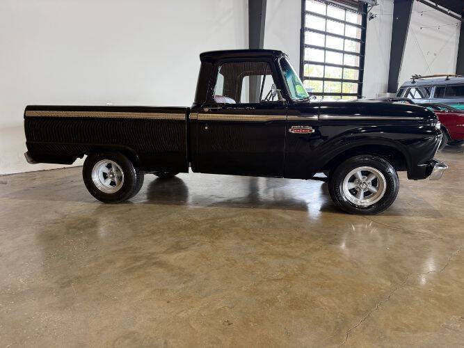 1965 Ford F-100