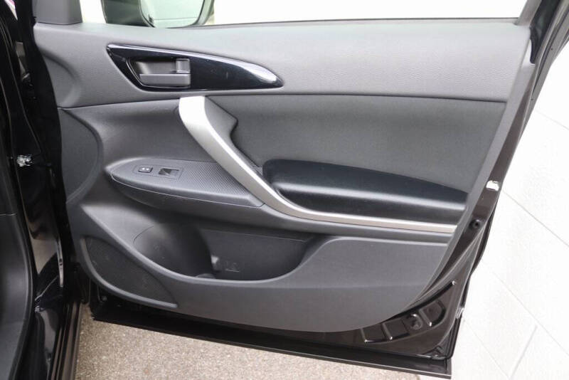 2024 Mitsubishi Eclipse Cross ES