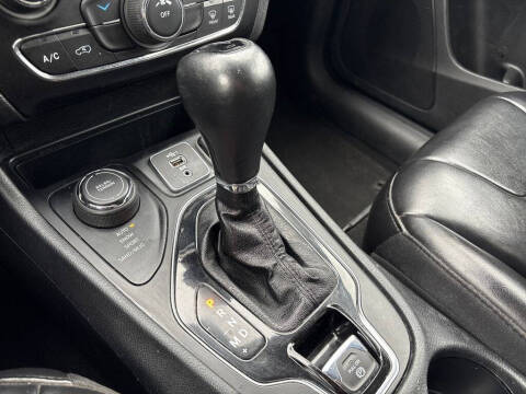 2020 Jeep Cherokee Altitude